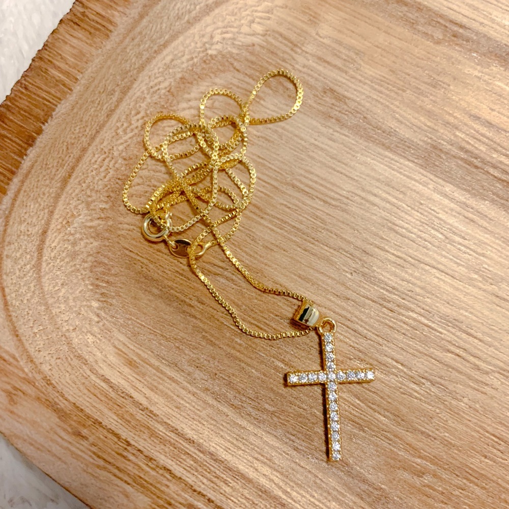 Cross Necklace | 14k Gold Filled - Picture 3 of 5